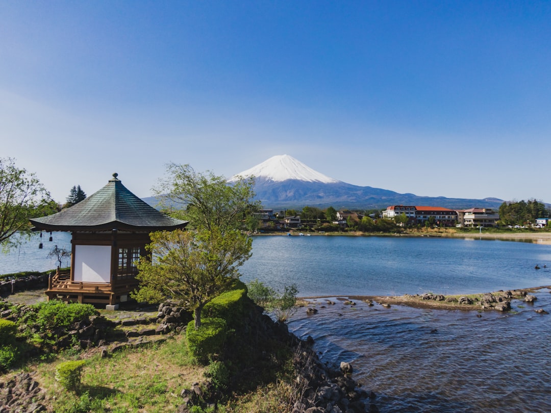 Lago Kawaguchi: el reflejo del Fuji en el agua — Distretto di Minamitsuru