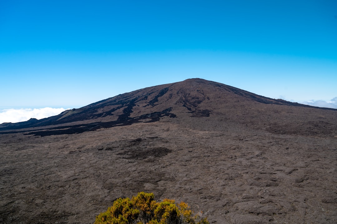 Piton de la Fournaise : marcher sur le volcan actif - Piton de la Fournaise | Secret World Trip Planner