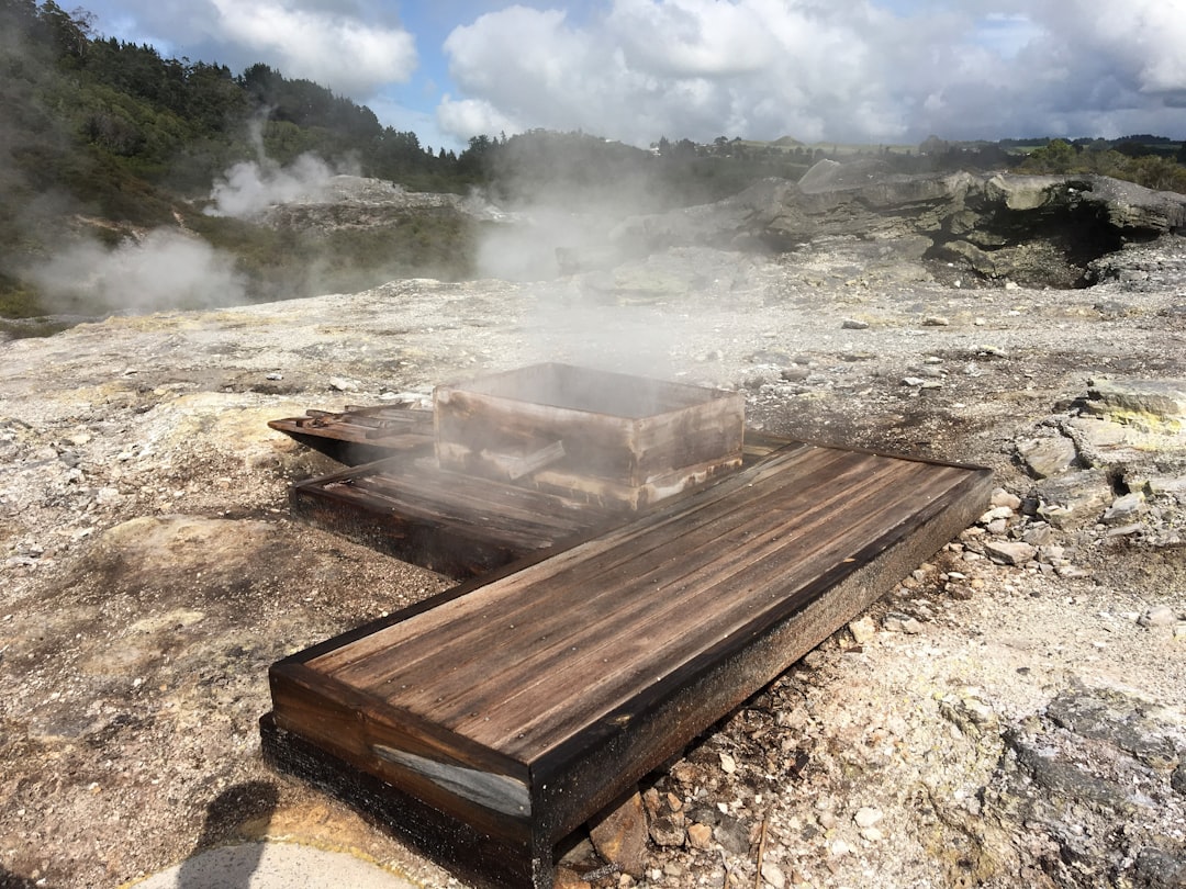 Polynesisches Spa Rotorua: Geothermische Thermalquellen - Lakeside | Secret World Trip Planner