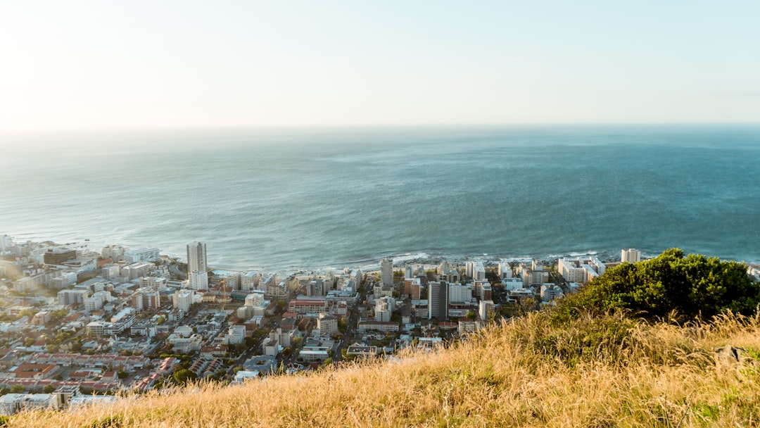 Mesa de Table al atardecer: cumbre de Ciudad del Cabo - Cape Town | Secret World Trip Planner