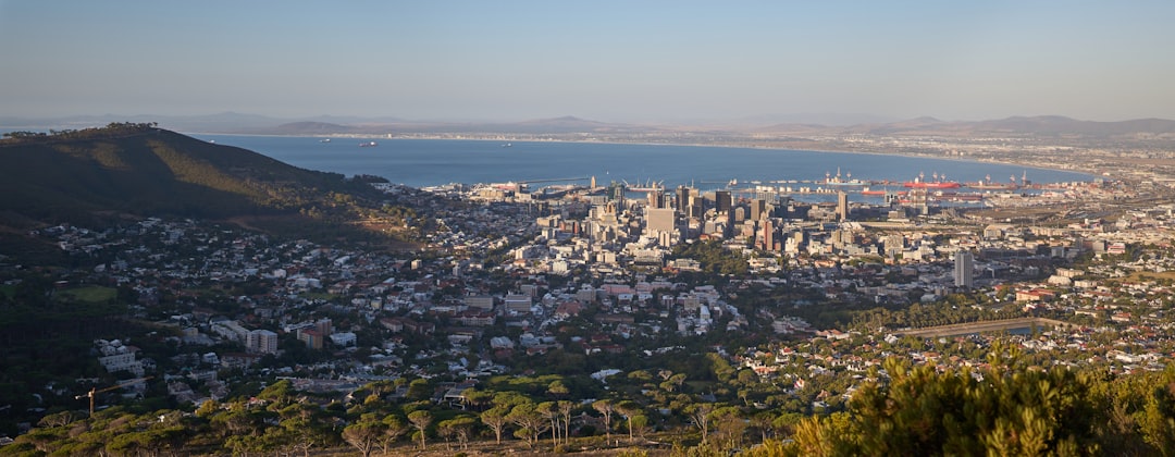 Mesa de Table al atardecer: cumbre de Ciudad del Cabo - Cape Town | Secret World Trip Planner