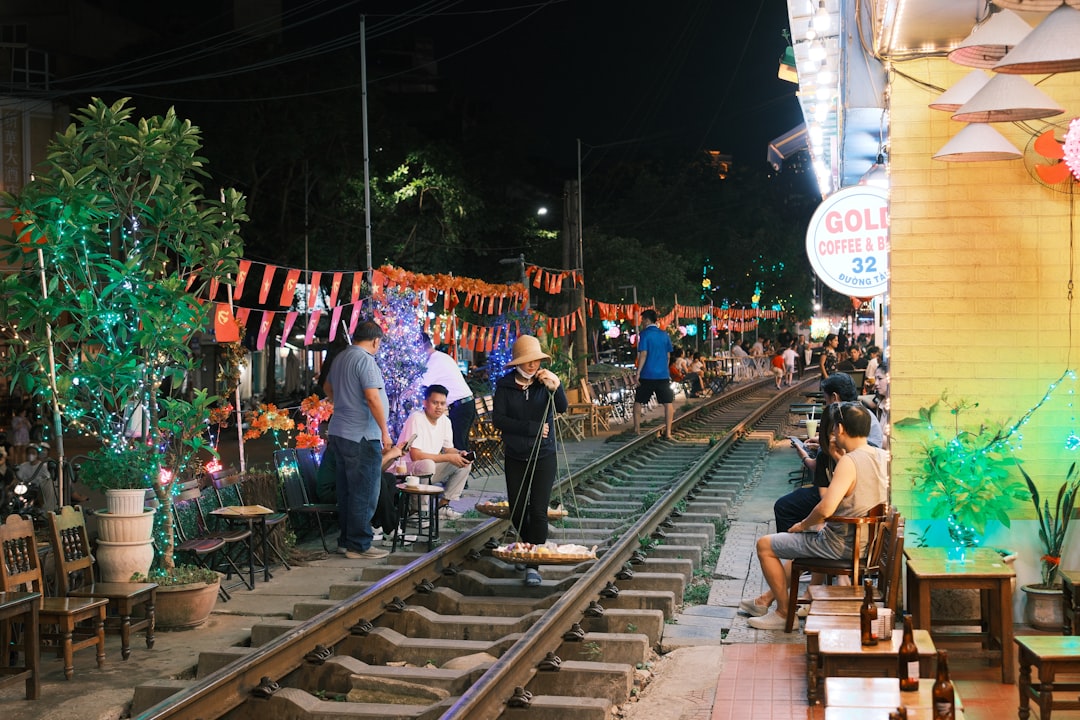 Maeklong : le marché où le train s'arrête - Mueang Samut Songkhram District | Secret World Trip Planner