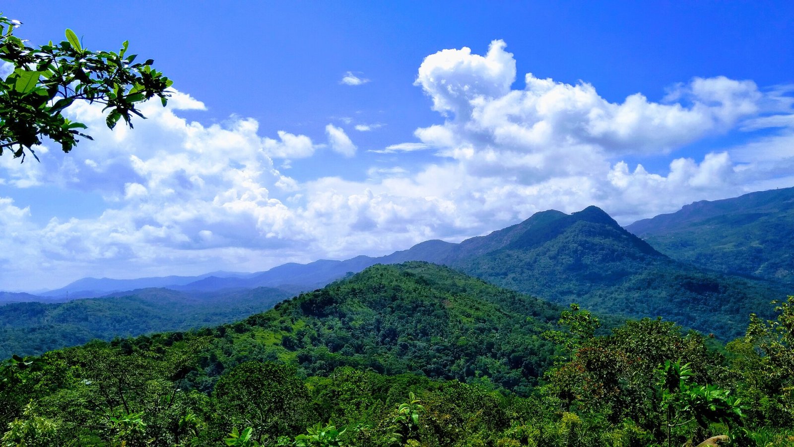 Gongala: La Montagna Magica dello Sri Lanka — Ratnapura