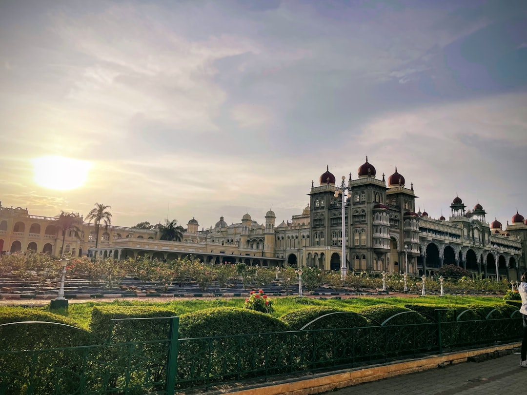 Mysuru Palast: Architektur und Kunst in Mysore - Mysore | Secret World Trip Planner