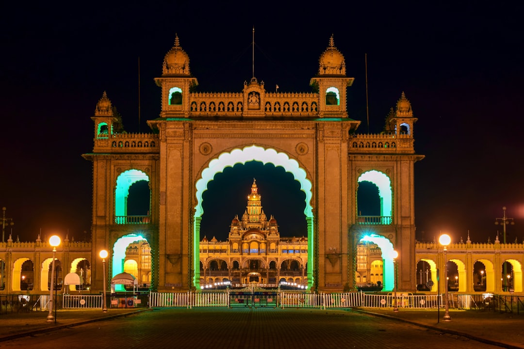 Palacio de Mysuru: arquitectura y arte en Mysore — Mysore