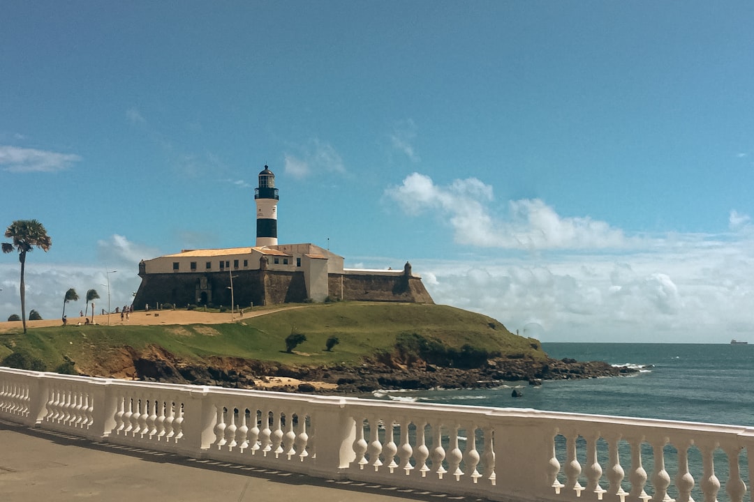 Farol da Barra de São João: el faro colonial de Brasil - Salvador - BA | Secret World Trip Planner
