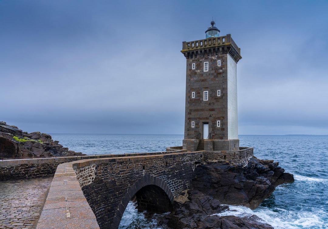 Farol de Albarnaz: Der einsame Leuchtturm der Azoren - Estr. do Farol | Secret World Trip Planner
