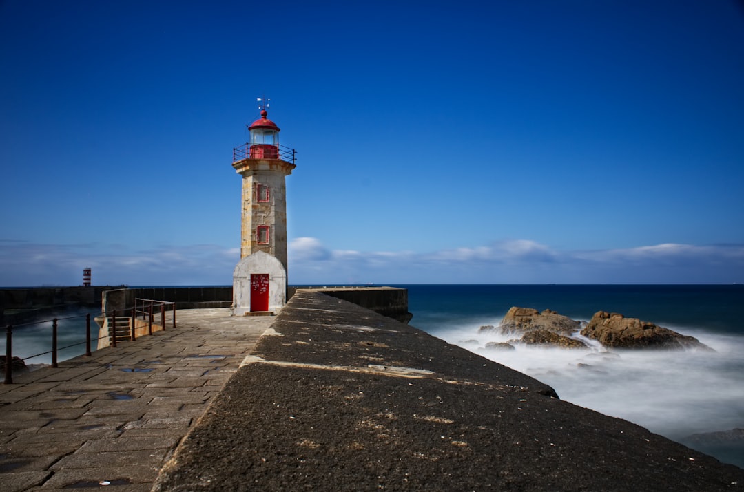 Farol de Albarnaz: el faro solitario de Azores - Estr. do Farol | Secret World Trip Planner