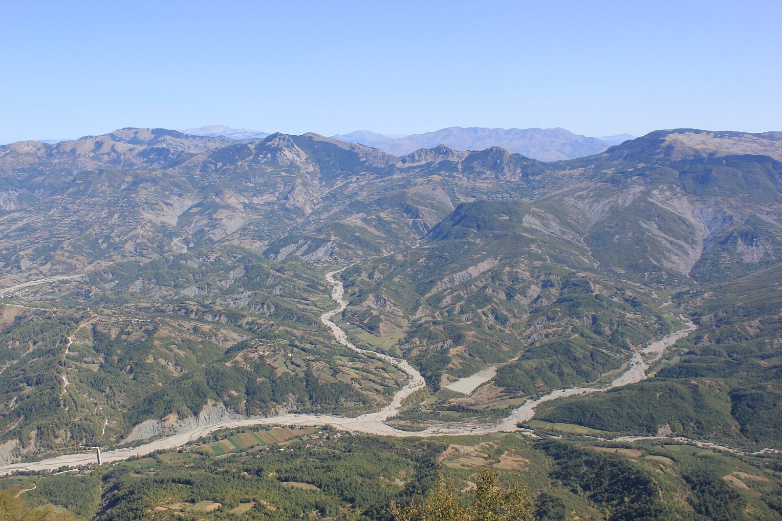 Découvrez le Mont Dajti : un joyau naturel en Albanie — Tirana