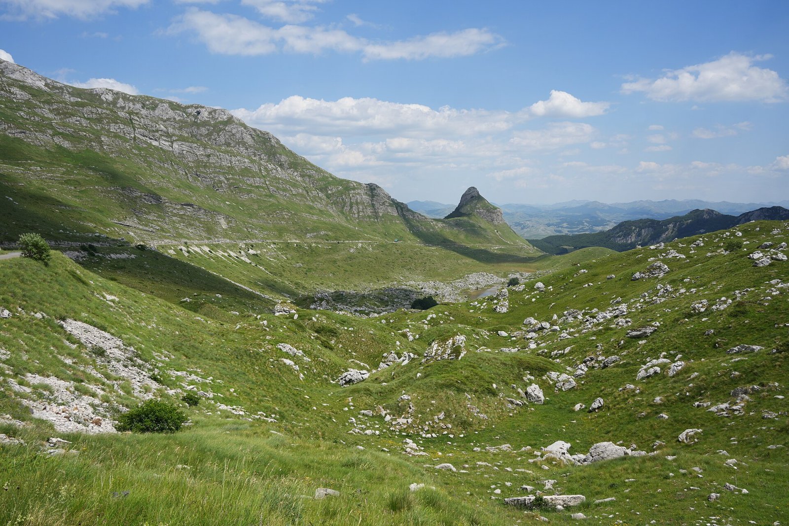 Descubre Stožina: Una joya natural de Montenegro - Pošćenski Kraj | Secret World Trip Planner