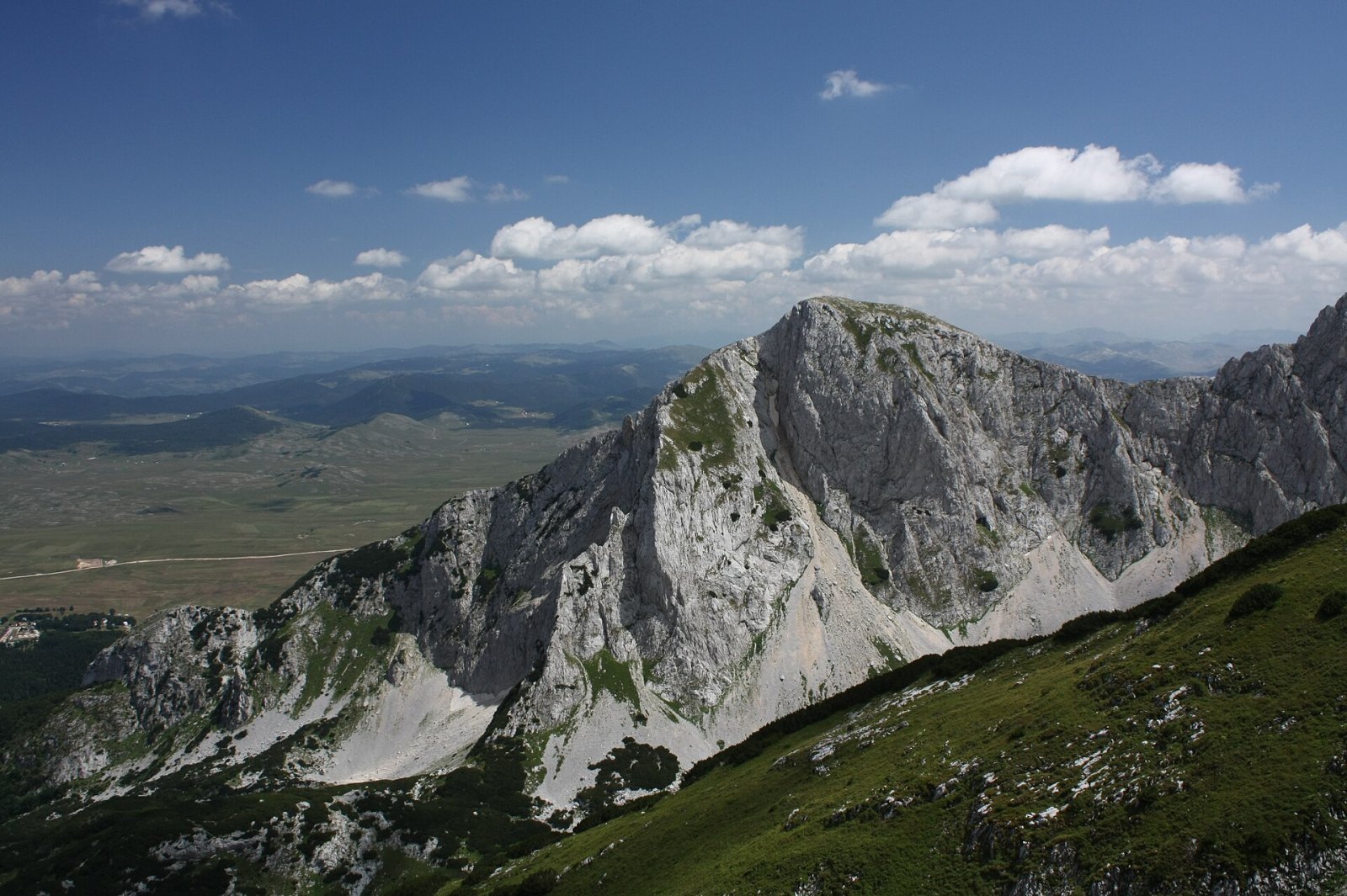 Entdecke Savin Kuk: ein Naturjuwel in Montenegro — Virak