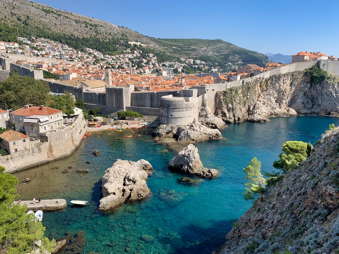 Gorice: Un angolo di natura incontaminata in Croazia — Dragozetići
