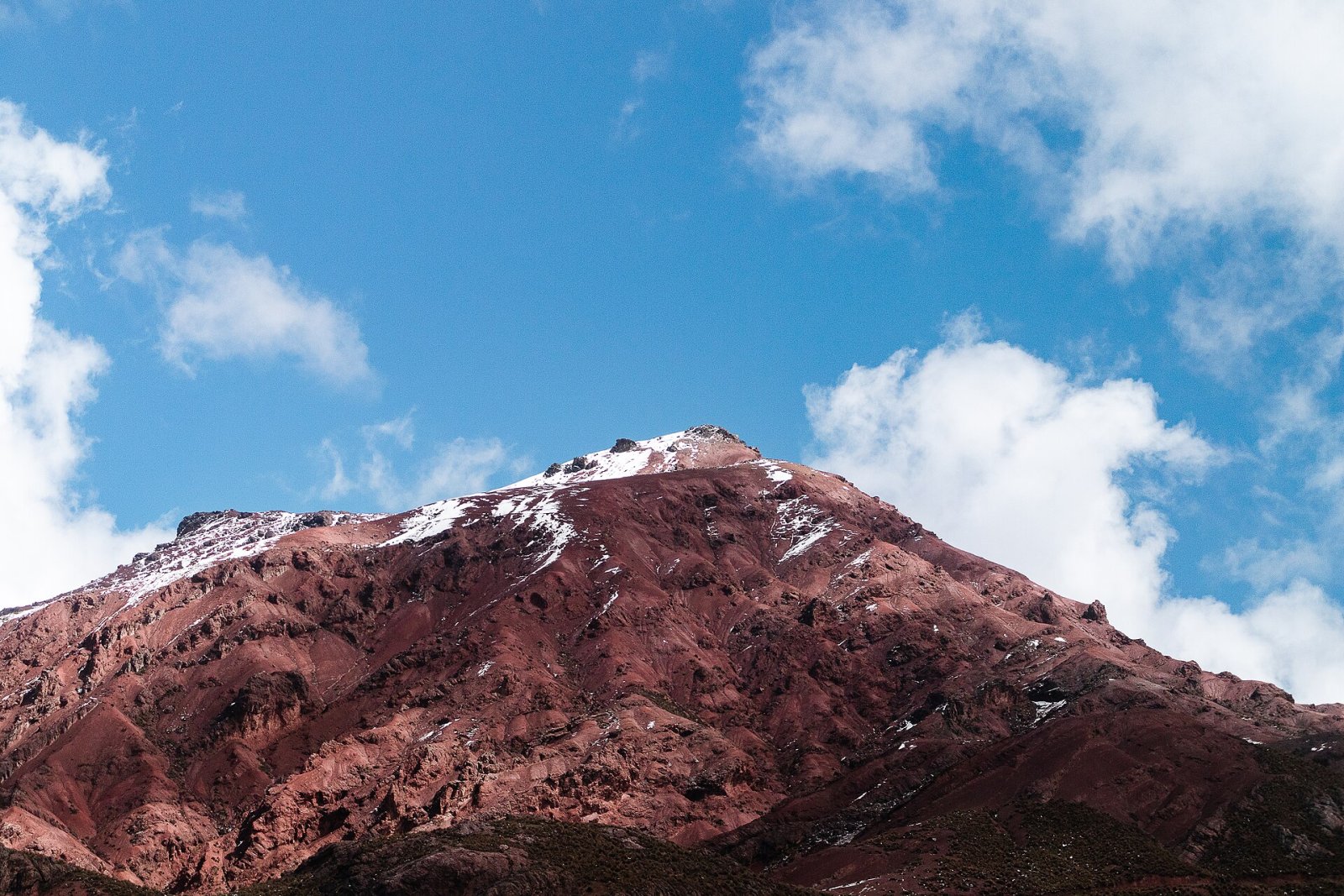 Découvrez Paryaqaqa : la Montagne Sacrée du Pérou