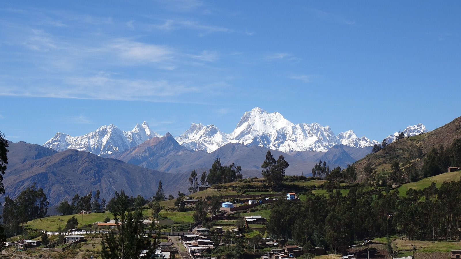 Suyruqucha: Un Paraíso Natural en el Corazón de Perú | Secret World Trip Planner