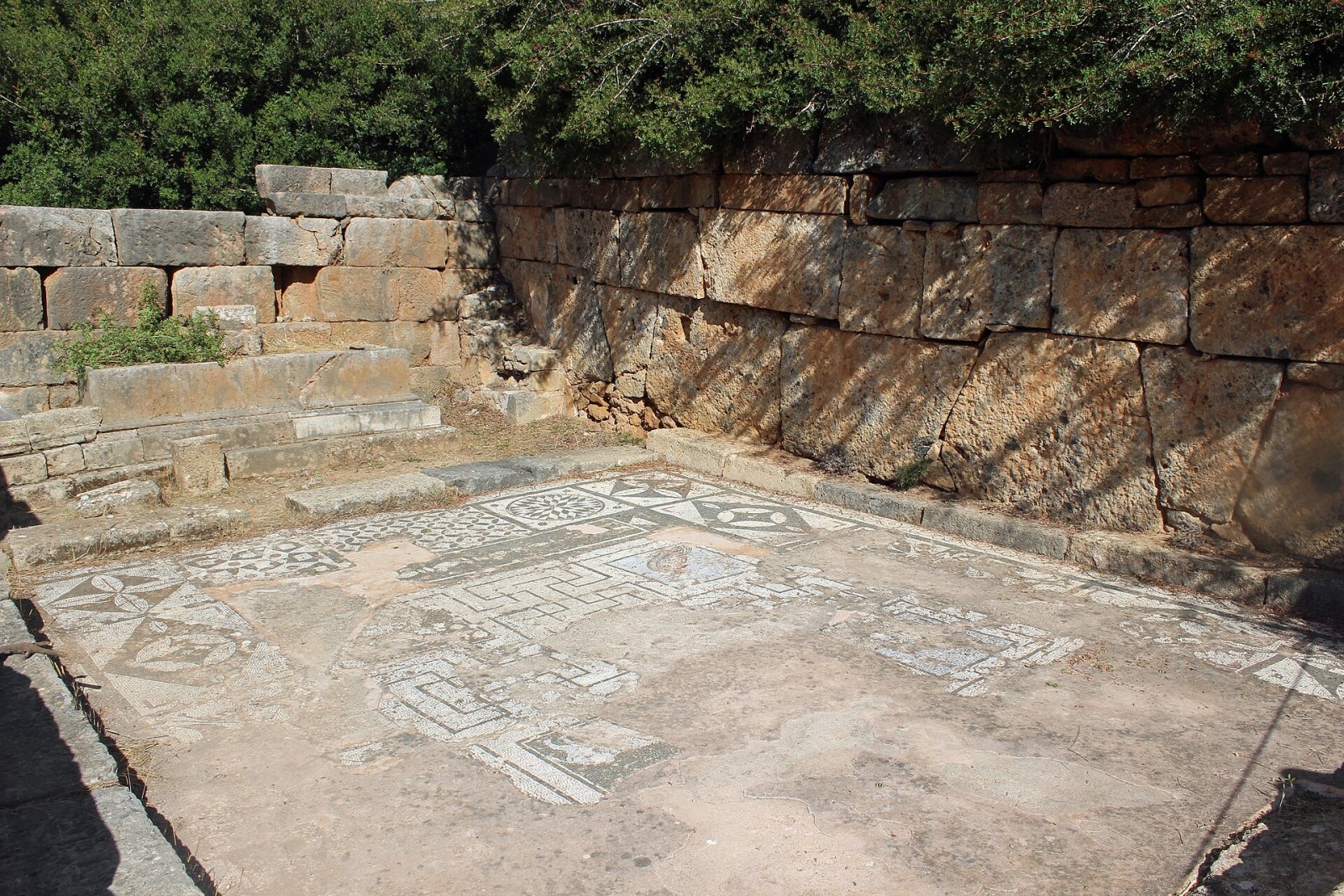 Esplorando Lissos: un tesoro archeologico in Grecia - 6QRP+V6 Pelekanos | Secret World Trip Planner