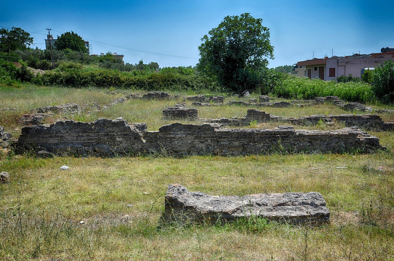 Scopri la Basilica di San Michele in Albania: un tesoro storico - Arapaj | Secret World Trip Planner
