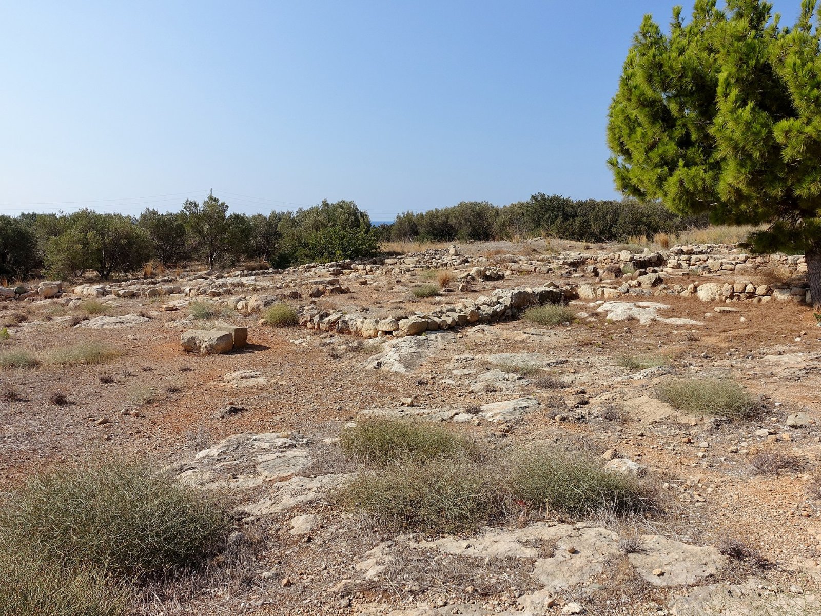 Explorando la Villa Minoica de Makrygialos en Grecia - 2XRH+XF Makrygialos Lasithiou | Secret World Trip Planner