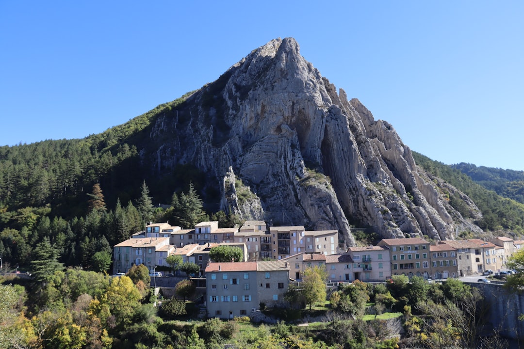 Pic du Midi: dormire tra le stelle sui Pirenei - Rue Pierre Lamy de la Chapelle | Secret World Trip Planner
