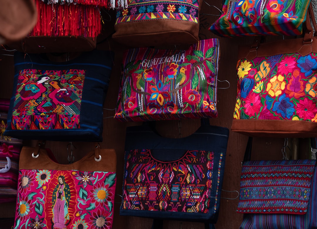 Mercado de Chichicastenango: colores y rituales mayas - 6a Calle | Secret World Trip Planner