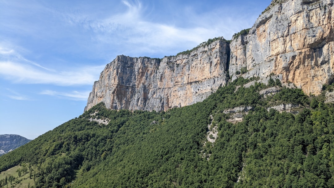 Grotte de Choranche: Glasstalaktiten im Vercors - 2865 route des grottes | Secret World Trip Planner