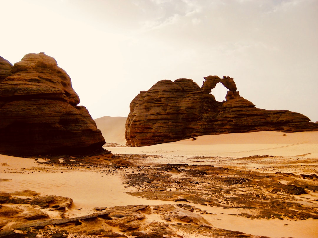 Um Frouth Rock Arch: Die Steinbrücke im Wadi Rum | Secret World Trip Planner
