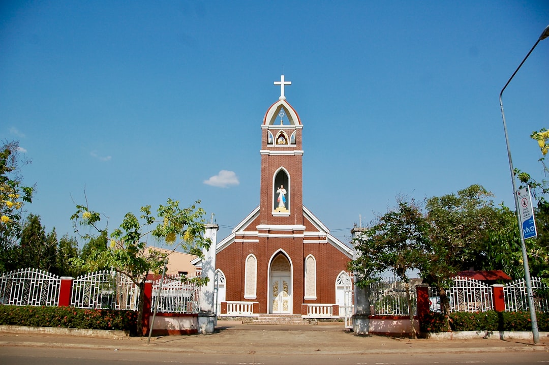 Descubre la Iglesia Anglicana en Kenia: un tesoro cultural - Nairobi | Secret World Trip Planner