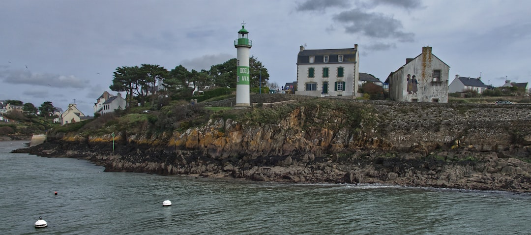 Le phare de Pointe du Bout : fer et corail en Martinique - Pointe du Bout | Secret World Trip Planner