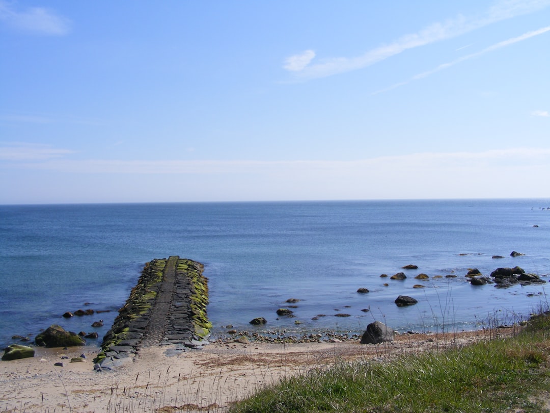 El faro de Pointe du Bout: hierro y coral en Martinica - Pointe du Bout | Secret World Trip Planner