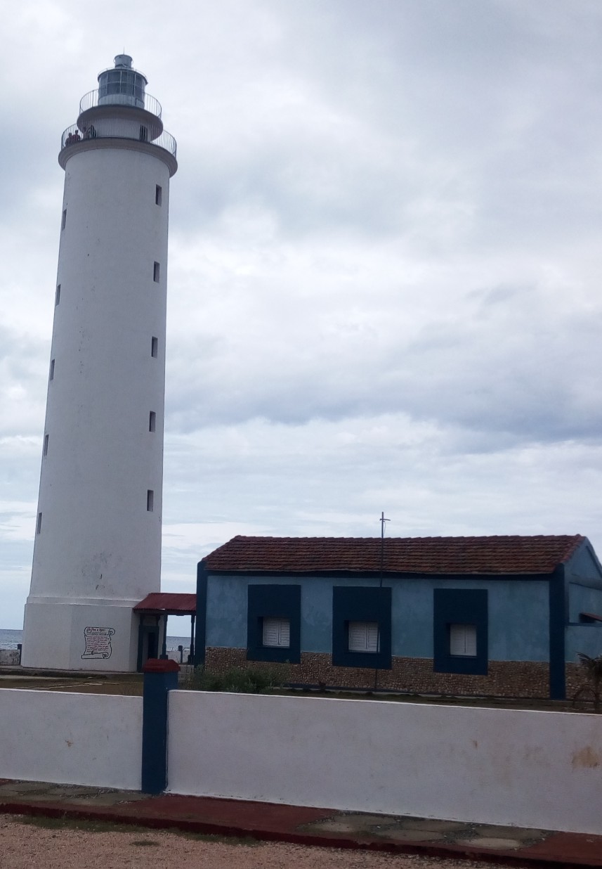 Faro de Maisí: en el extremo oriente de Cuba — 6VV4+MG2