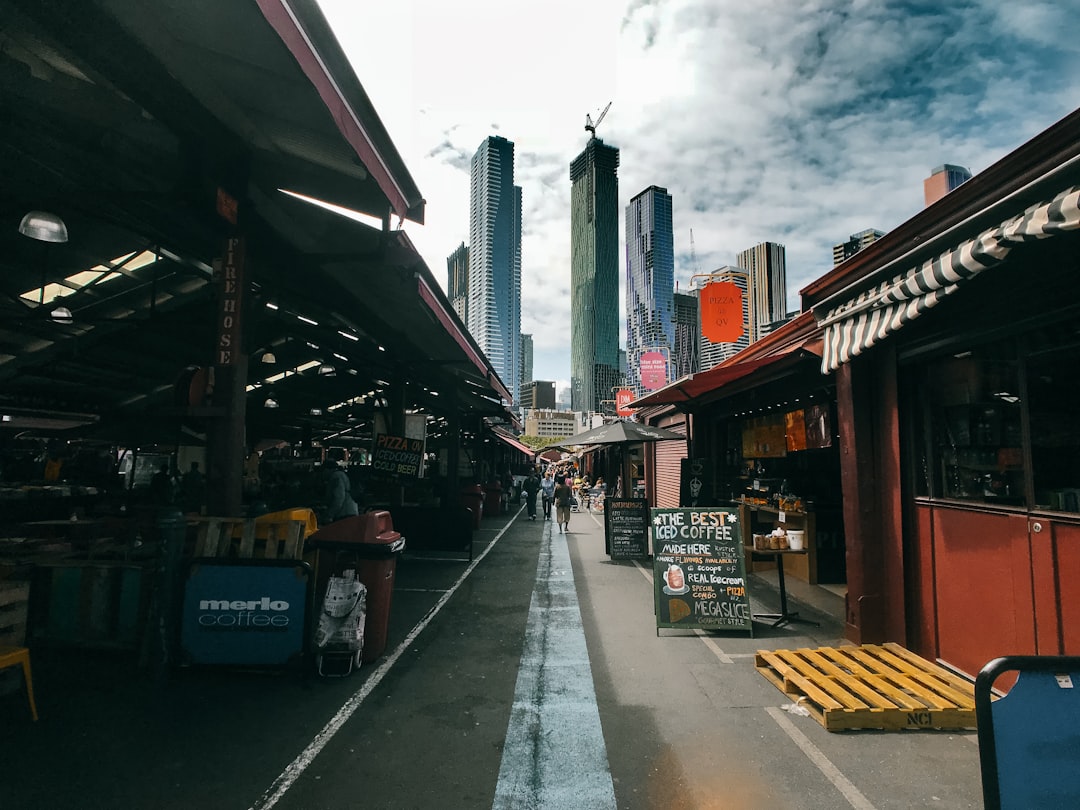 Marché de la Reine Victoria : le cœur vibrant de Melbourne - Queen St | Secret World Trip Planner