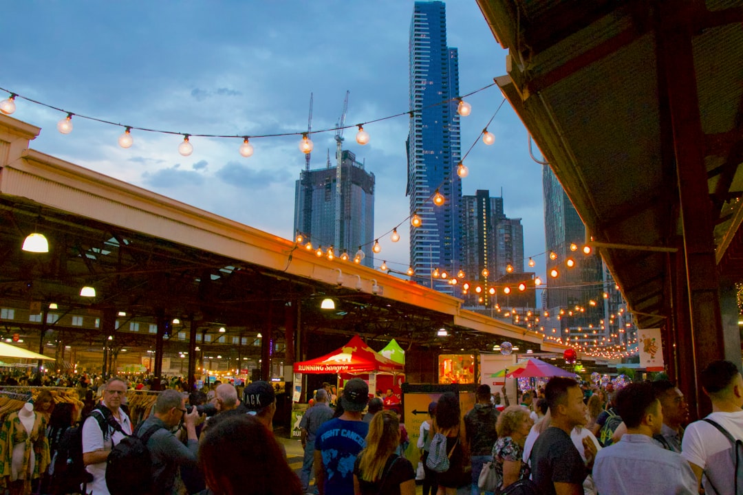 Marché de la Reine Victoria : le cœur vibrant de Melbourne - Queen St | Secret World Trip Planner