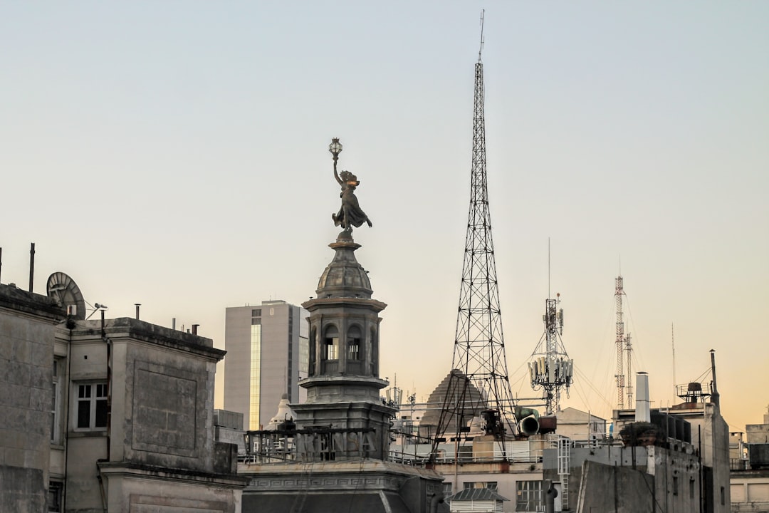 Planetario Galileo Galilei: estrellas y cemento en BA — Av. Sarmiento s/n