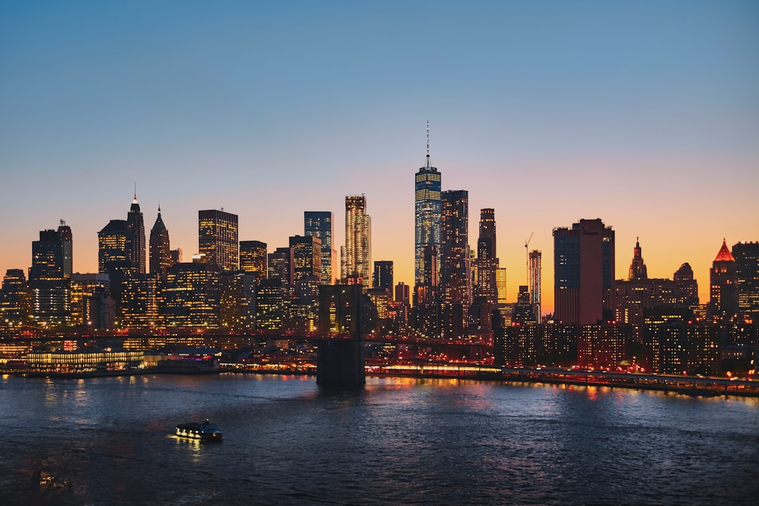 Secret World vs TripIt: Welche App gewinnt 2026 in NYC? - New York | Secret World Trip Planner