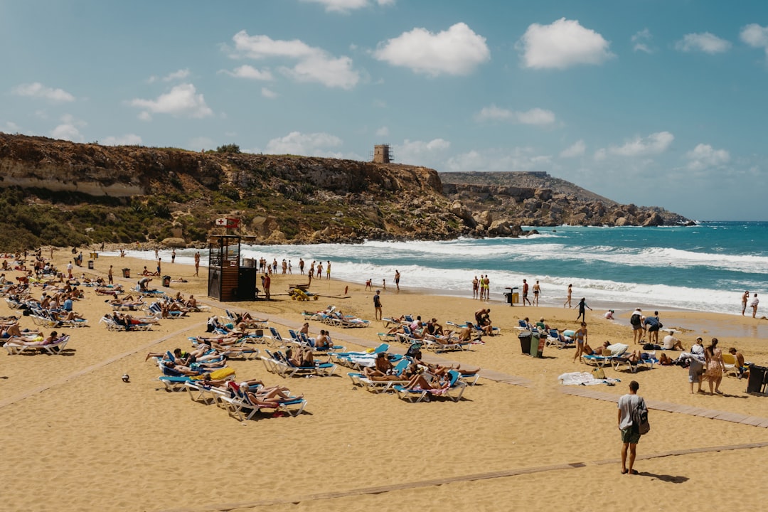 Golden Bay: la spiaggia incantevole di Malta - Mellieħa | Secret World Trip Planner