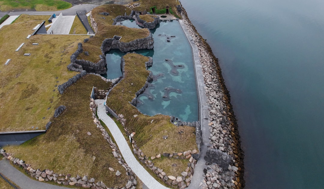 Geheime Lagune in Flúðir: Die ältesten Thermalquellen - Hvammsvegur | Secret World Trip Planner
