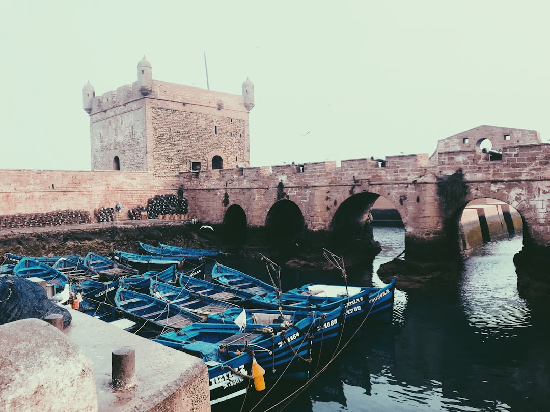Mercati di Essaouira: legno, vento e spezie blu — Medina of Essaouira
