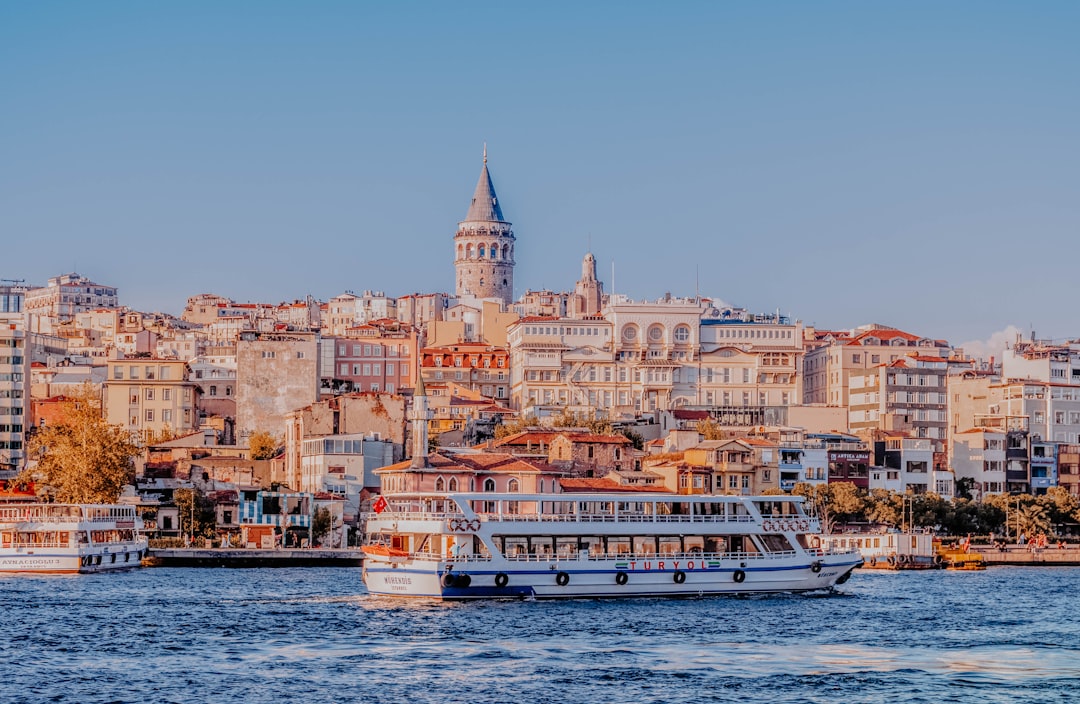 Mejores apps de viaje 2026: las 5 esenciales en Estambul - Istanbul | Secret World Trip Planner
