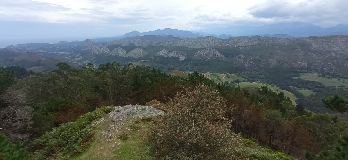 Mirador del Fitu: Der geheime Blick auf Asturien - 33345 Caravia | Secret World Trip Planner