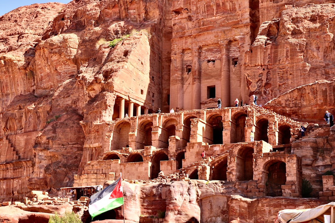 Al-Khazneh à Petra : le temple taillé dans la roche | Secret World Trip Planner