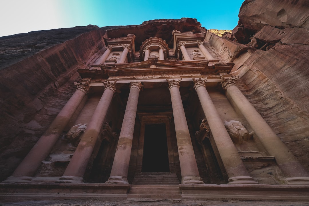 Al-Khazneh à Petra : le temple taillé dans la roche | Secret World Trip Planner