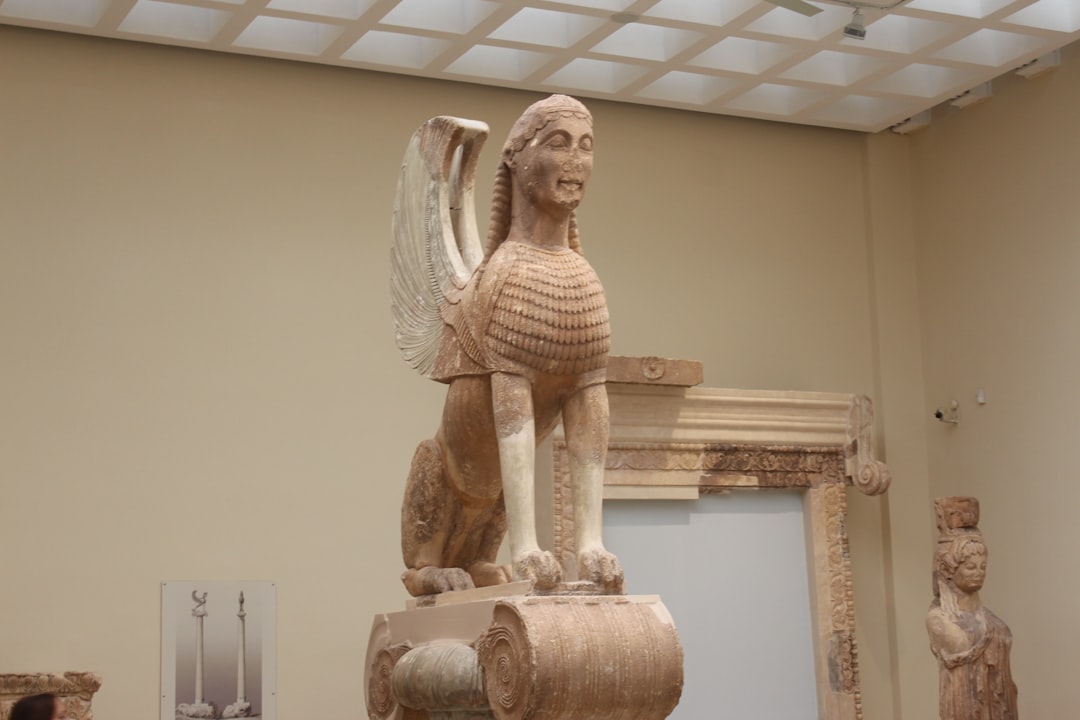 Delfi : le sanctuaire d'Apollon sur le Parnasse - Delfi 330 54 | Secret World Trip Planner
