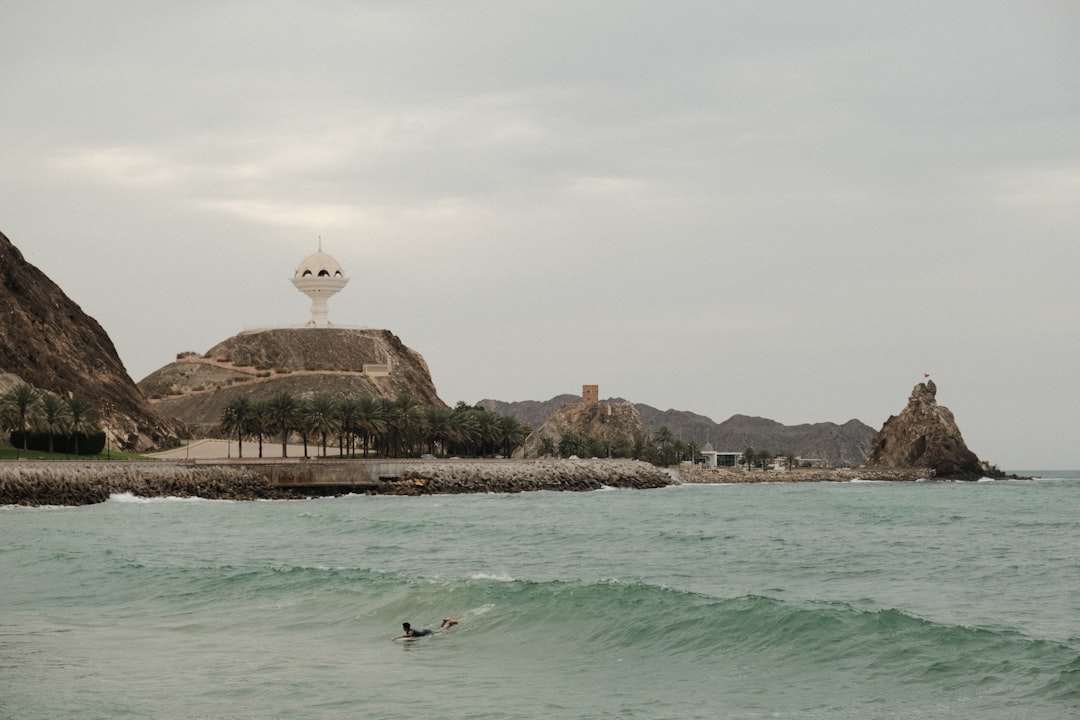Descubre la belleza natural de Jabal Raalak Oban en Omán - Khasab | Secret World Trip Planner
