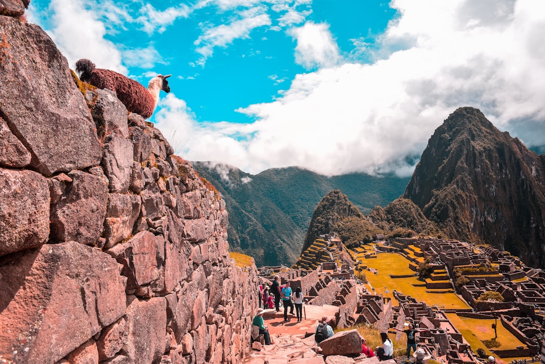 Descubre Vicos: una joya natural en el corazón de Perú - Atipayan | Secret World Trip Planner
