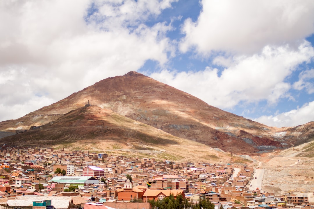 Descubre el Chofer de la Guerra del Chaco en Bolivia - Santa Cruz de la Sierra | Secret World Trip Planner