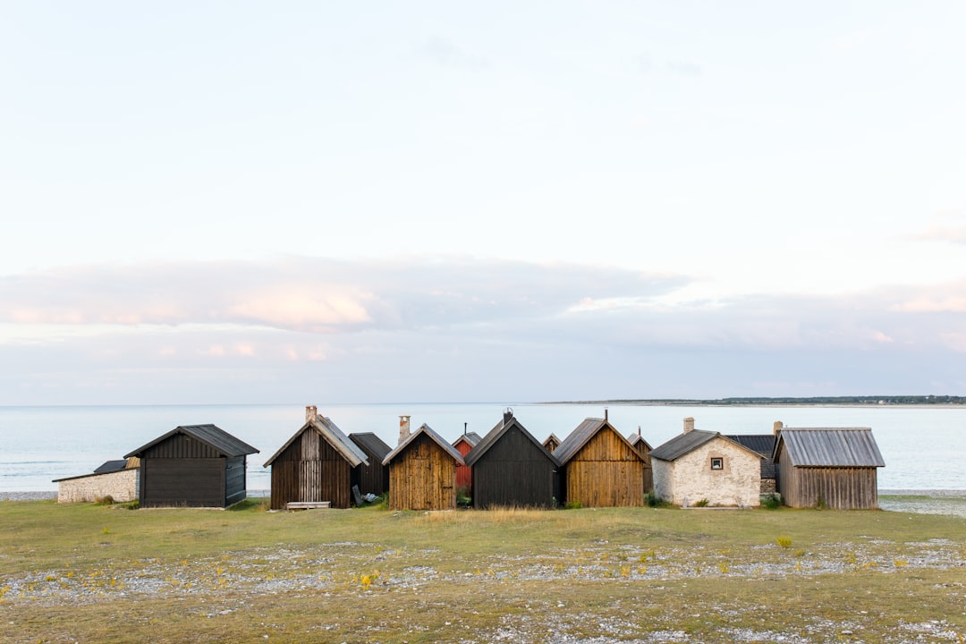 Fårö: naturaleza salvaje y raukar en el Báltico - Fårö | Secret World Trip Planner