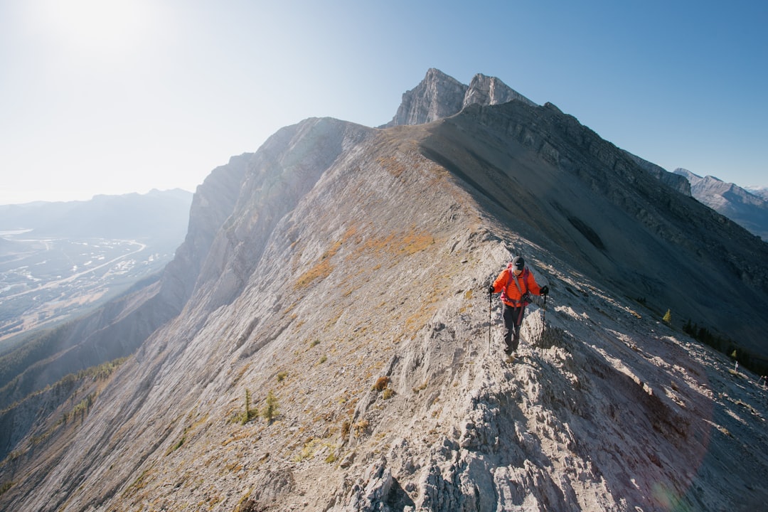 Kananaskis Trail: sentieri alpini tra orsi e laghi — Kananaskis