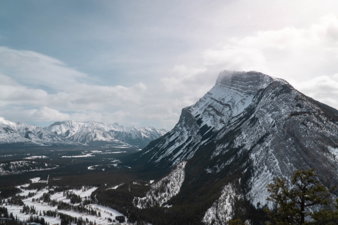 Kananaskis Trail: senderos alpinos entre osos y lagos - Kananaskis | Secret World Trip Planner