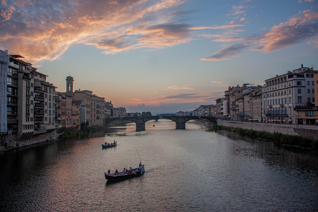 Secret World vs TripIt: la mejor app para Florencia 2026 - Firenze | Secret World Trip Planner