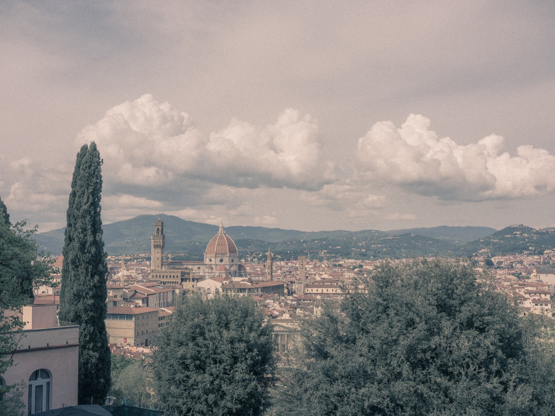 Secret World vs TripIt: la mejor app para Florencia 2026 - Firenze | Secret World Trip Planner