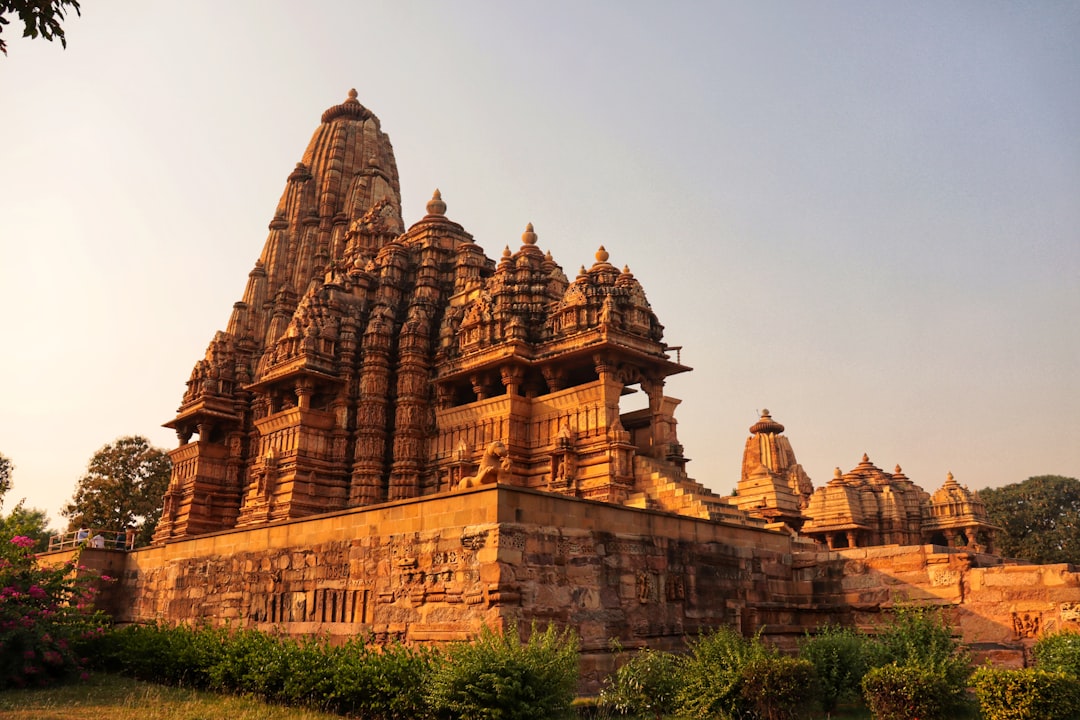 Khajuraho: templos medievales de eros y espiritualidad - Khajuraho | Secret World Trip Planner
